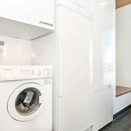 Spacious For 6 With Sauna شقة