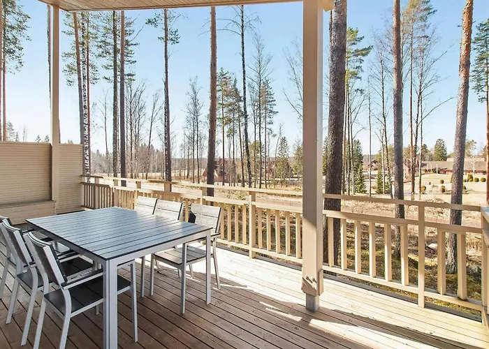 Spacious For 6 With Sauna Hämeenlinna